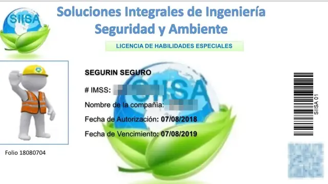 Muestra de la credencial de habilidades de SIISA con la foto de un trabajador de caricatura con casco y chaleco, datos del participante, fechas de autorización y vencimiento, código de barras y código QR